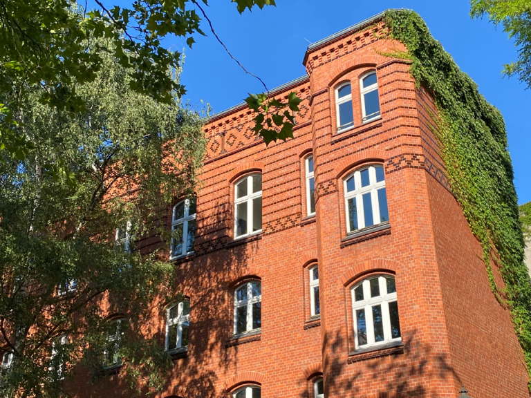 Bald ist unser wunderschöner Altbau saniert!